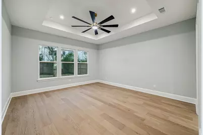 1510 Longacre Drive, Houston, TX 77055 - Photo 5