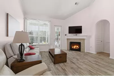 15466 Mansion Woodland Drive, Conroe, TX 77384 - Photo 17