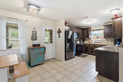 516 Lovers Lane, Dayton, TX 77535 - Photo 11