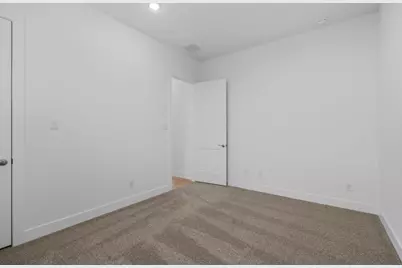 12222 Luke Drive, Mont Belvieu, TX 77523 - Photo 9