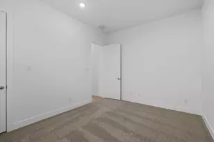 12222 Luke Dr, Mont Belvieu, TX 77523 - Photo 9