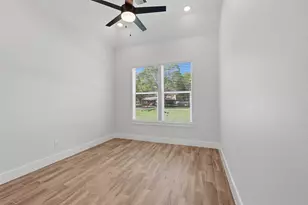 2638 Fountain View St, Roman Forest, TX 77357 - Photo 15