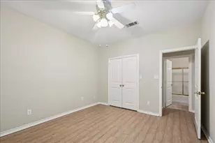 6820 Essex Ln, Groves, TX 77619 - Photo 19