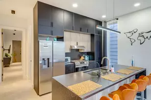 2205 Staples St, Houston, TX 77026 - Photo 1