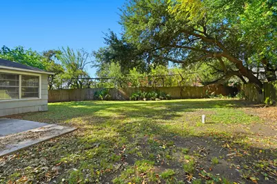 710 Canary Circle, Pasadena, TX 77502 - Photo 23