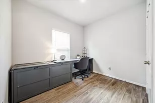 6913 New York St, Houston, TX 77021 - Photo 13