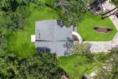17 Oldstream Court, The Woodlands, TX 77381 - Photo 3