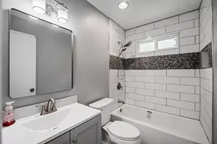 17 Oldstream Ct, The Woodlands, TX 77381 - Photo 15