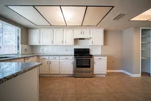 2026 Quail Valley E Dr, Missouri City, TX 77459 - Photo 11