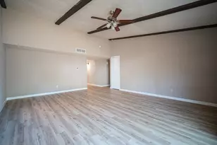 2026 Quail Valley E Dr, Missouri City, TX 77459 - Photo 13