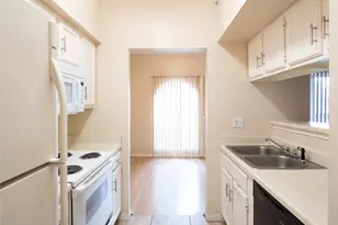 6500 Harbor Town Dr, Houston, TX 77036 - Photo 11