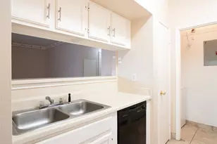 6500 Harbor Town Dr, Houston, TX 77036 - Photo 9