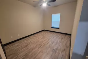 8221 Charlesmont St, Houston, TX 77078 - Photo 13