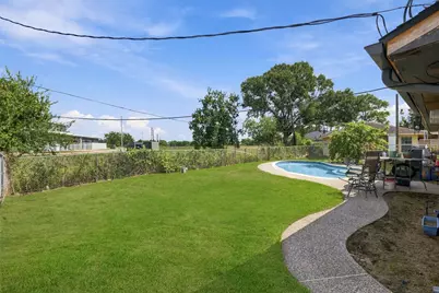 3002 Columbia Street, Baytown, TX 77521 - Photo 39