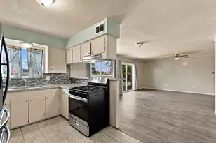 3002 Columbia St, Baytown, TX 77521 - Photo 17