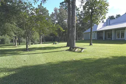 1060 Mentzwood Trail, Alleyton, TX 78935 - Photo 25