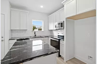 307 Bolden St E/F Street, Houston, TX 77029 - Photo 9