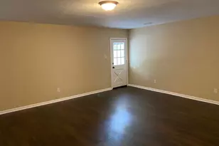 112 County Rd 921, Angleton, TX 77515 - Photo 9