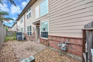 1251 Glenwood Canyon Ln, Houston, TX 77077 - Photo 29