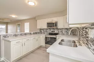 623 32nd St, Galveston, TX 77550 - Photo 9