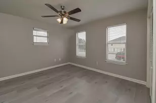 623 32nd St, Galveston, TX 77550 - Photo 17