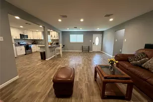120 Shanklin Rd, Angleton, TX 77515 - Photo 3