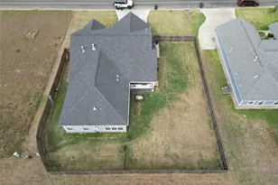 1912 Lynn St, El Campo, TX 77437 - Photo 33