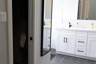 1912 Lynn St, El Campo, TX 77437 - Photo 15