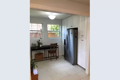 4416 Holt Street, Bellaire, TX 77401 - Photo 3