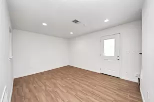 12068 Beechnut St, Houston, TX 77072 - Photo 11