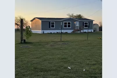 873 Golden, Buffalo, TX 75831 - Photo 1