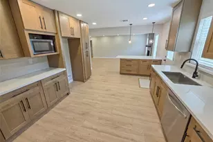 145 Dogwood St St, Sugar Land, TX 77478 - Photo 11