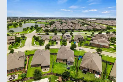 8026 Caden Mills Lane, Richmond, TX 77407 - Photo 13