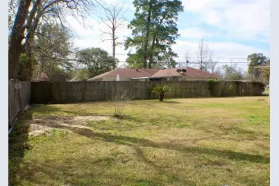 3250 Minglewood Drive, Beaumont, TX 77703 - Photo 25