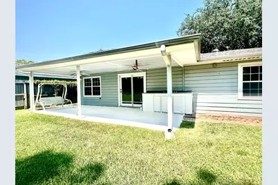 1925 14th Avenue N, Texas City, TX 77590 - Photo 13