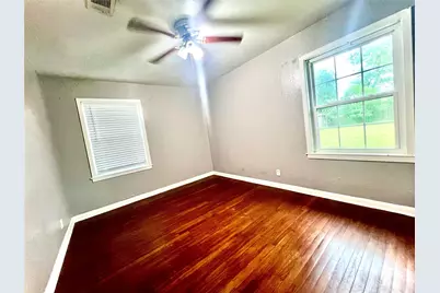 1925 14th Avenue N, Texas City, TX 77590 - Photo 7