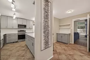 1936 Prairie Creek Dr, Pearland, TX 77581 - Photo 13