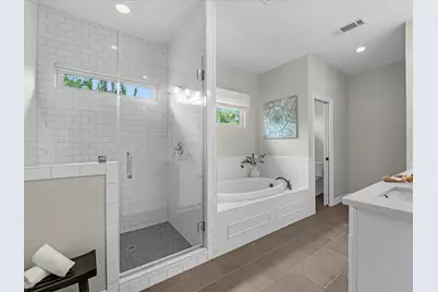 1451 Cheshire Lane, Houston, TX 77018 - Photo 15
