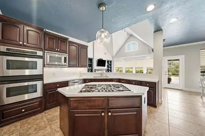 8507 Forest Lane, Sugar Land, TX 77479 - Photo 17