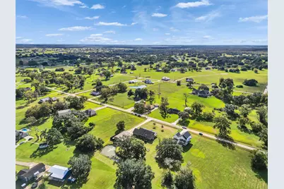 155 Horse Shoe Trail, Angleton, TX 77515 - Photo 27