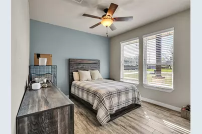 155 Horse Shoe Trail, Angleton, TX 77515 - Photo 13