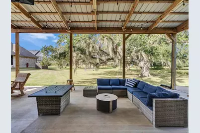 155 Horse Shoe Trail, Angleton, TX 77515 - Photo 21