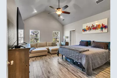 155 Horse Shoe Trail, Angleton, TX 77515 - Photo 9