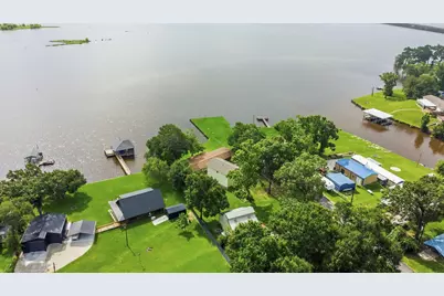 453 Sandy Lane, Onalaska, TX 77360 - Photo 35