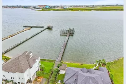1010 Lillian Lane, Galveston, TX 77554 - Photo 7