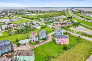 1010 Lillian Ln, Galveston, TX 77554 - Photo 1