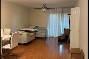 10075 Westpark Dr, Houston, TX 77042 - Photo 5
