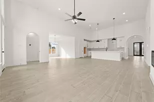 2825 Nova Bch Dr, Texas City, TX 77568 - Photo 3