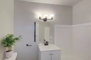 216 Camellia St, Lake Jackson, TX 77566 - Photo 27