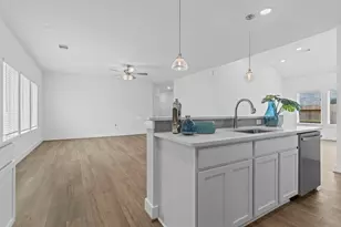 9010 Gull Cyn Dr, Baytown, TX 77521 - Photo 23